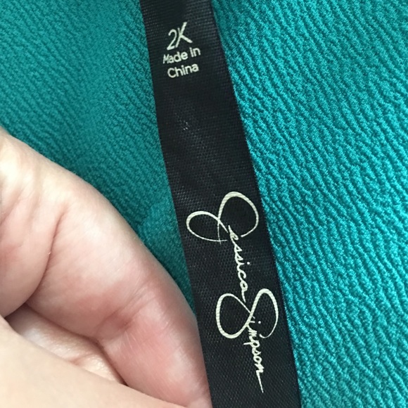 Printer scoop neck peplum top - Picture 5 of 5